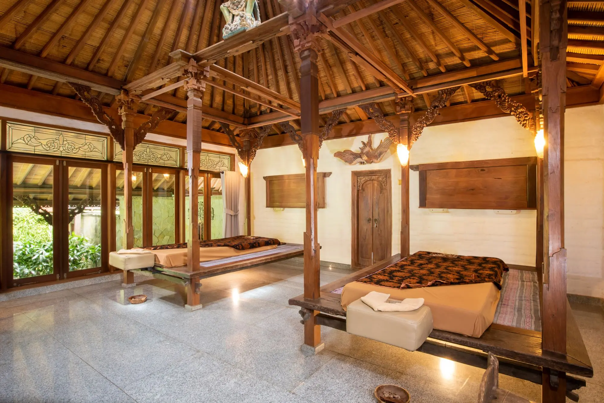 Back Massage Maca Villa
