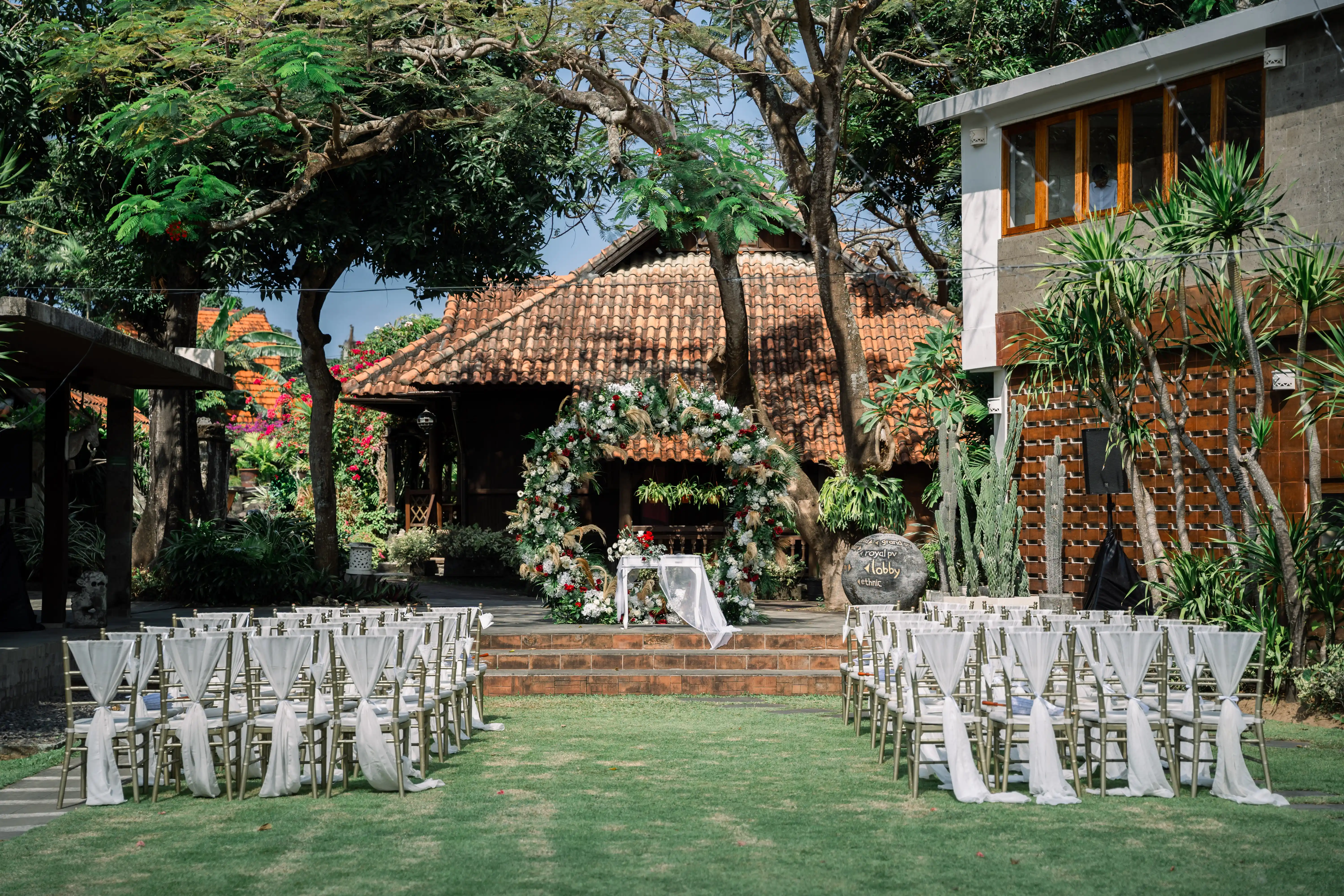 Venue Rental and Wedding Package Alindra